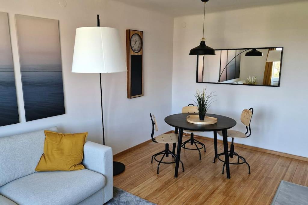 Midnight Blue Oasis - Center, Free Parking Apartment Zagreb Exterior photo