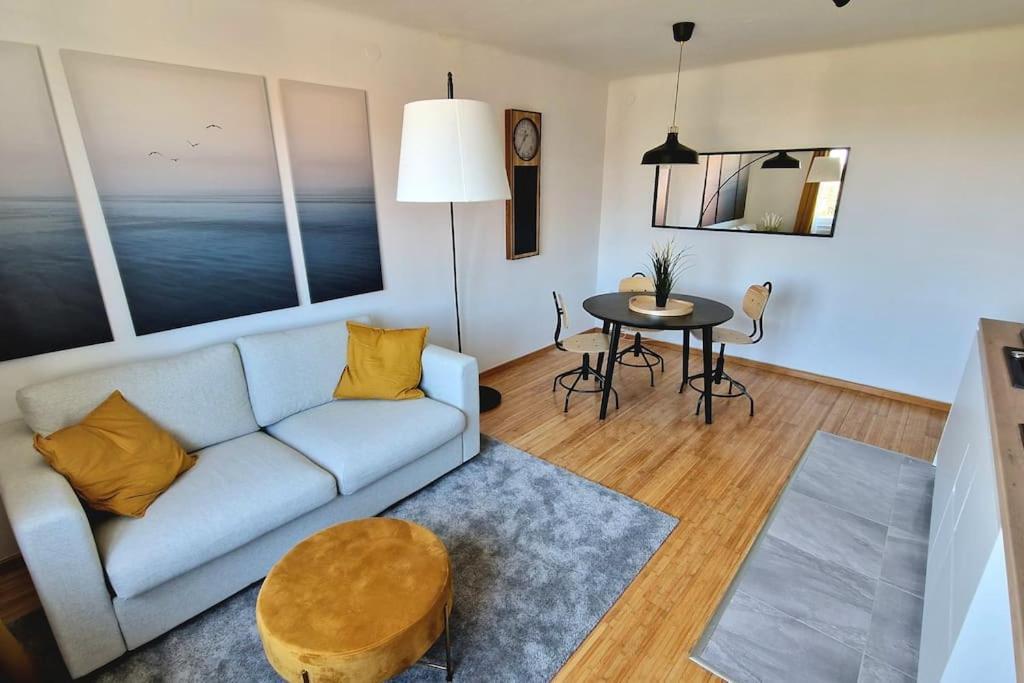 Midnight Blue Oasis - Center, Free Parking Apartment Zagreb Exterior photo